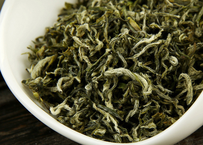 Qing Cheng Xue Ya (Snowy Sprout) Green Tea