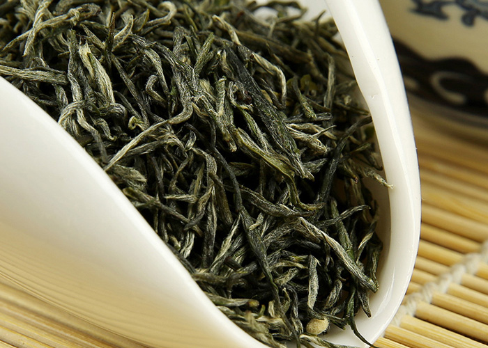 Qing Cheng Xue Ya (Snowy Sprout) Green Tea