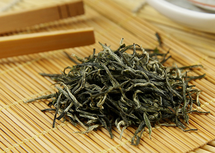 Qing Cheng Xue Ya (Snowy Sprout) Green Tea