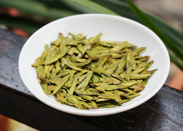 Shi Feng Long Jing (Lion Peak Dragon Well)