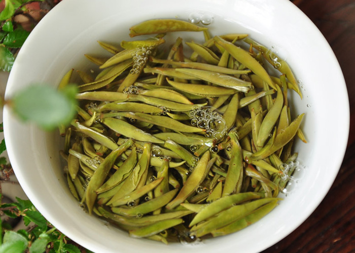 Bai Hao Yin Zhen (Silver Needle White Tea)